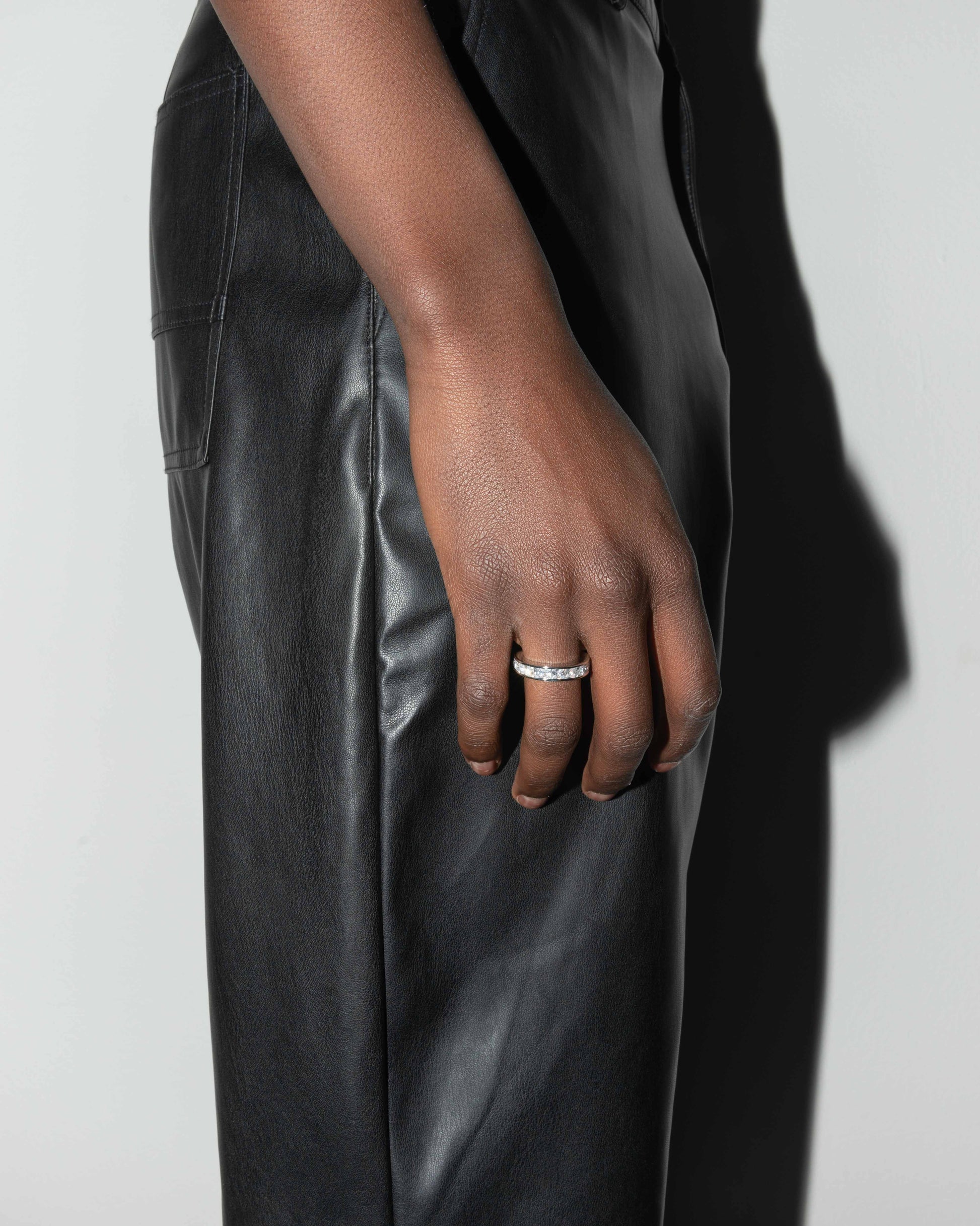 street style man wearing white ring with stone